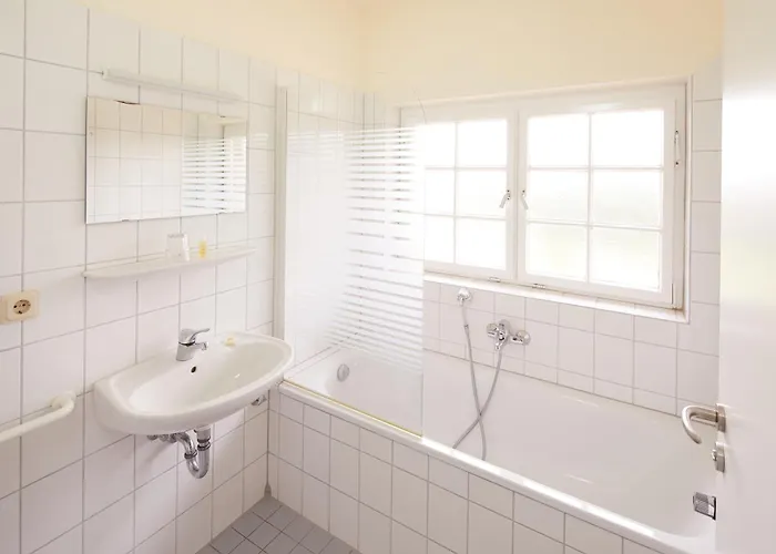 מלון Tagungshotel Wiesenhaus